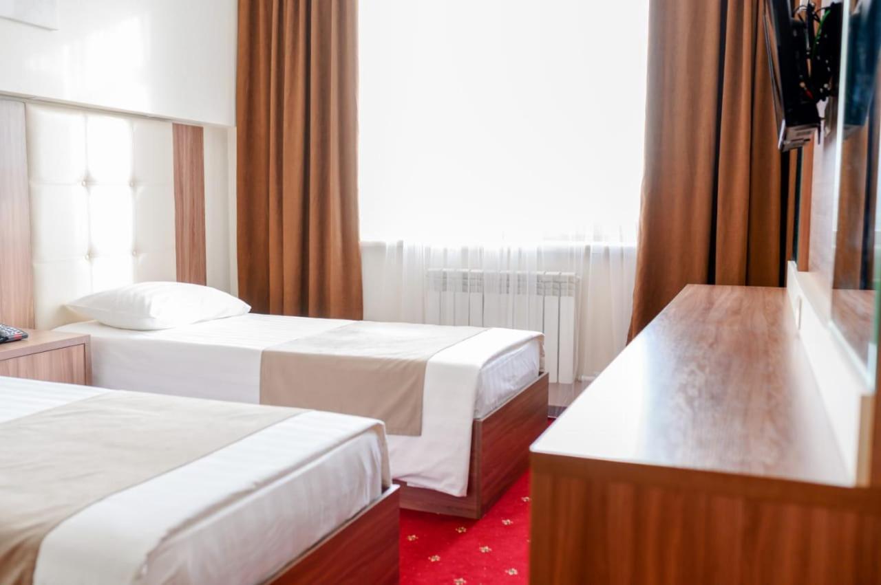 Sun Rise Inn Karagandi Kültér fotó
