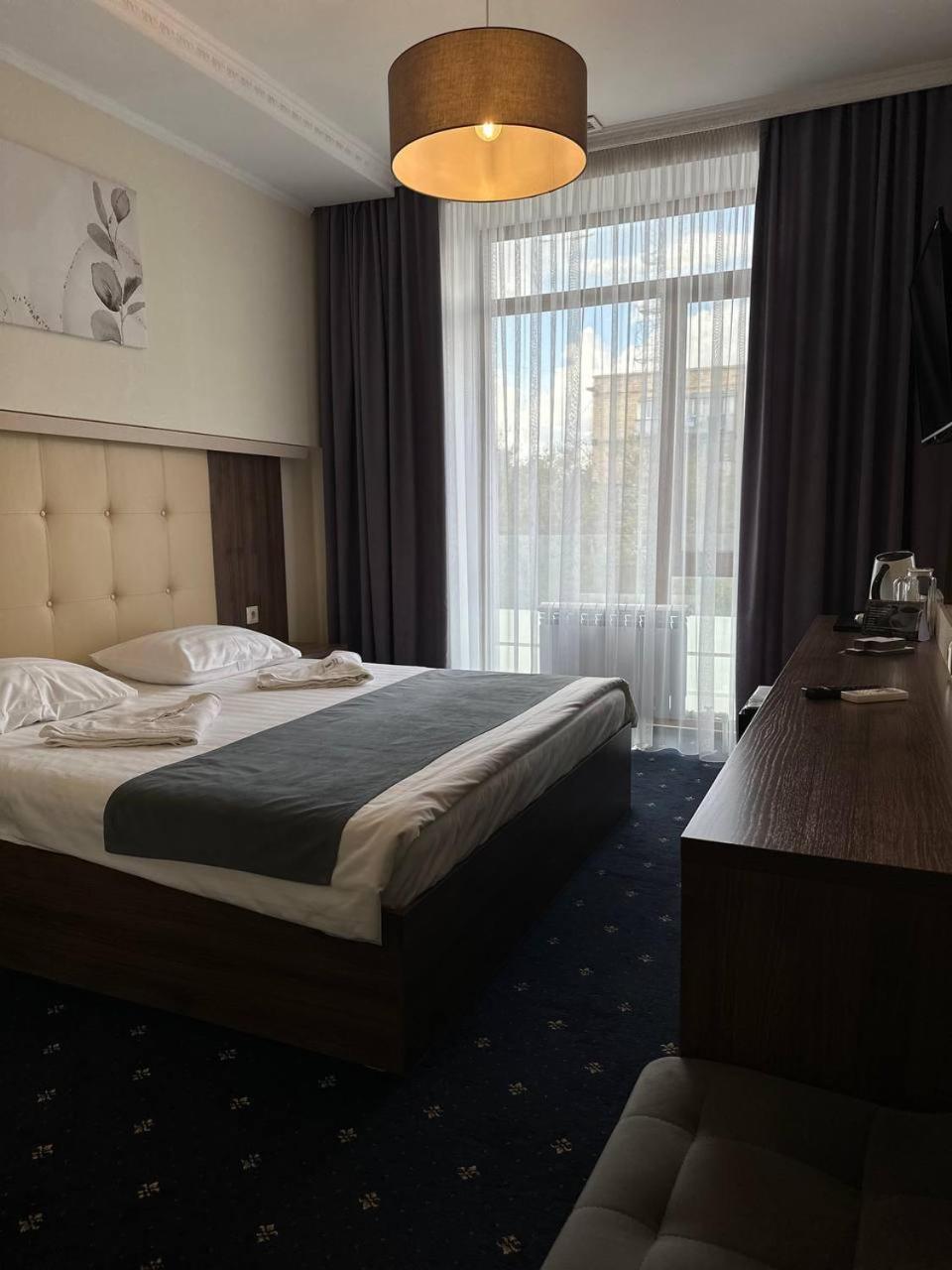 Sun Rise Inn Karagandi Kültér fotó